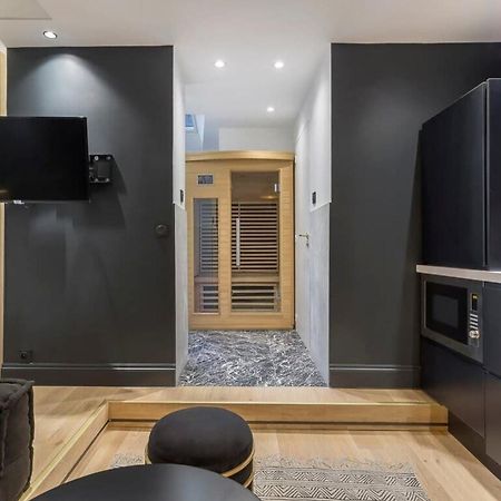 Victor Hugo Romantic Suite - Sauna Et Balneo Lyon Exteriör bild
